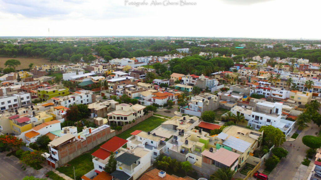 Vista sobre Piura ©Alan Ghersi Blanco